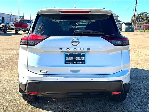 New 2026 Nissan Rogue SV w/ SV Premium Package image 7