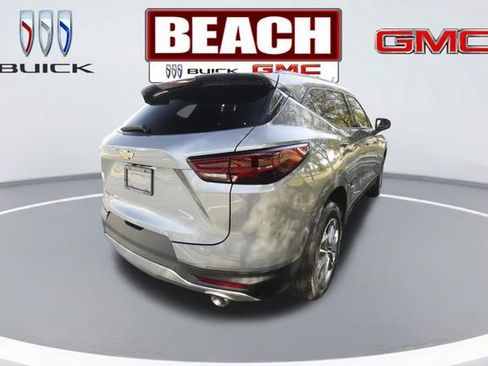 Used 2024 Chevrolet Blazer LT w/ Convenience Package AWD/4WD image 3