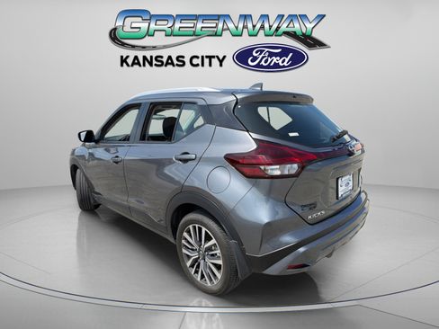 Used 2024 Nissan Kicks SV FWD image 6