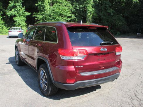Used 2018 Jeep Grand Cherokee Laredo AWD/4WD image 7