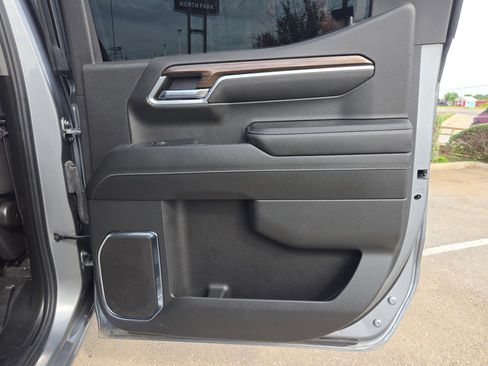 Used 2024 Chevrolet Silverado 1500 LT image 21