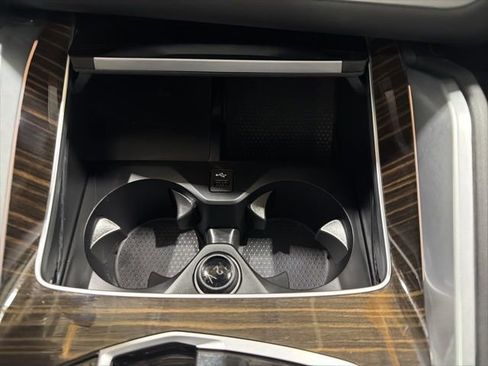 Certified 2024 BMW X6 xDrive40i w/ Executive Package image 37