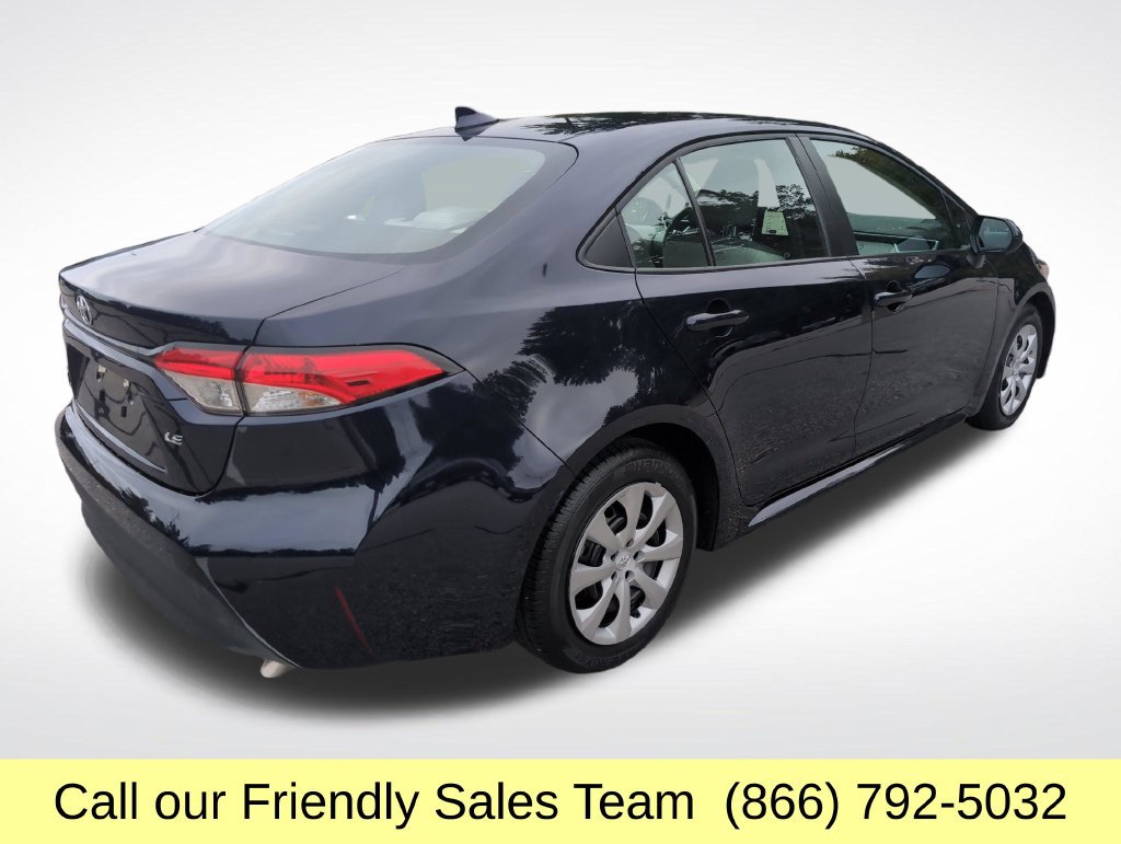 Used 2025 Toyota Corolla LE FWD image 6