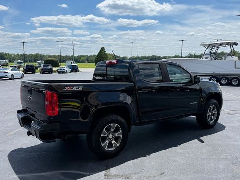 Used 2018 Chevrolet Colorado Z71 AWD/4WD image 5