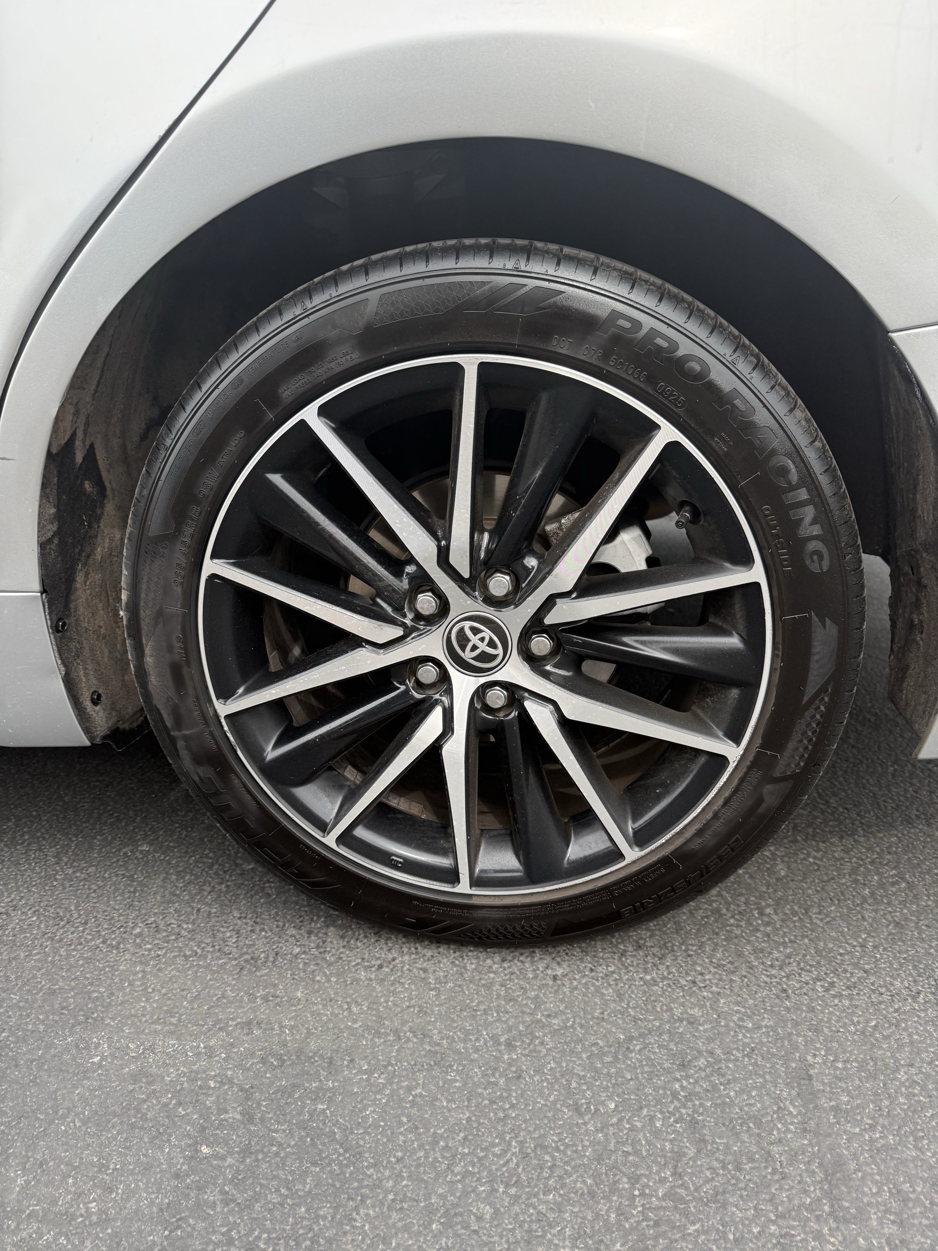 Used 2021 Toyota Camry SE FWD image 9