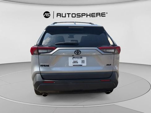 Used 2023 Toyota RAV4 XLE w/ Convenience Package FWD image 7