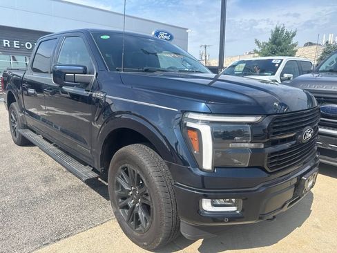 Used 2025 Ford F150 Platinum AWD/4WD image 4