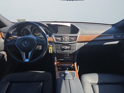 Used 2012 Mercedes-Benz E 350 4MATIC Sedan image 11