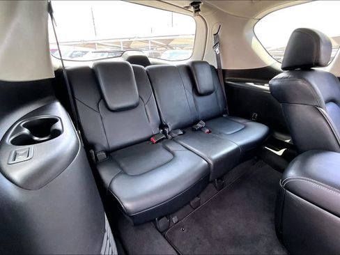 Used 2015 INFINITI QX80 2WD w/ 22" Wheel Package image 37