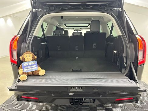 New 2025 Ford Expedition Max Active image 8