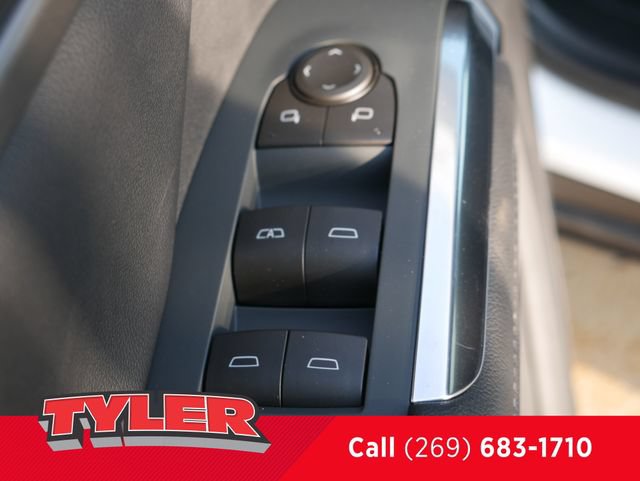 New 2027 Chevrolet Traverse LT w/ LPO, Floor Liner Package AWD/4WD image 21