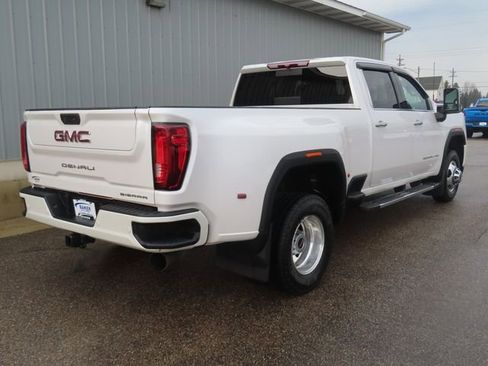 Used 2022 GMC Sierra 3500 Denali AWD/4WD image 3