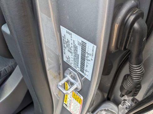 Used 2025 Lincoln Nautilus Reserve w/ Jet Appearance Package image 37