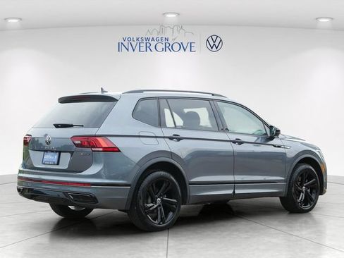 Used 2023 Volkswagen Tiguan SE R-Line AWD/4WD image 7