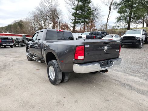 Used 2018 RAM 3500 SLT image 3
