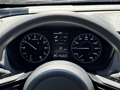 Used 2024 Subaru Crosstrek 2.0i Premium image 8