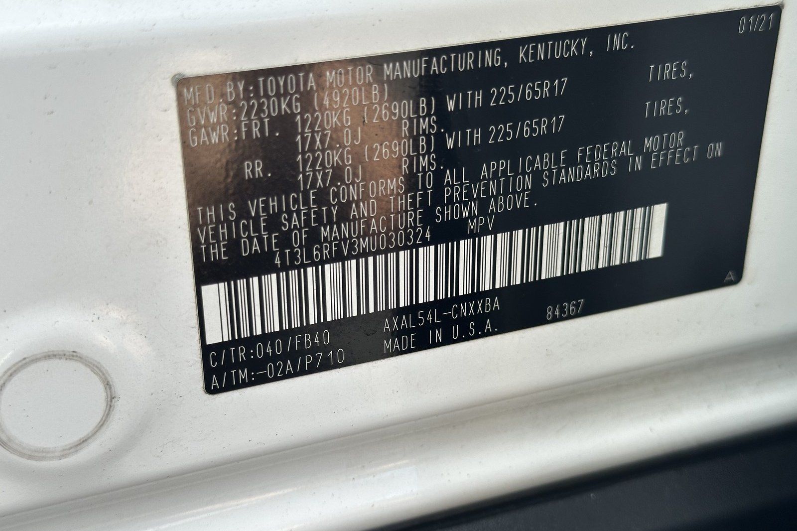 Certified 2021 Toyota RAV4 LE AWD/4WD image 32