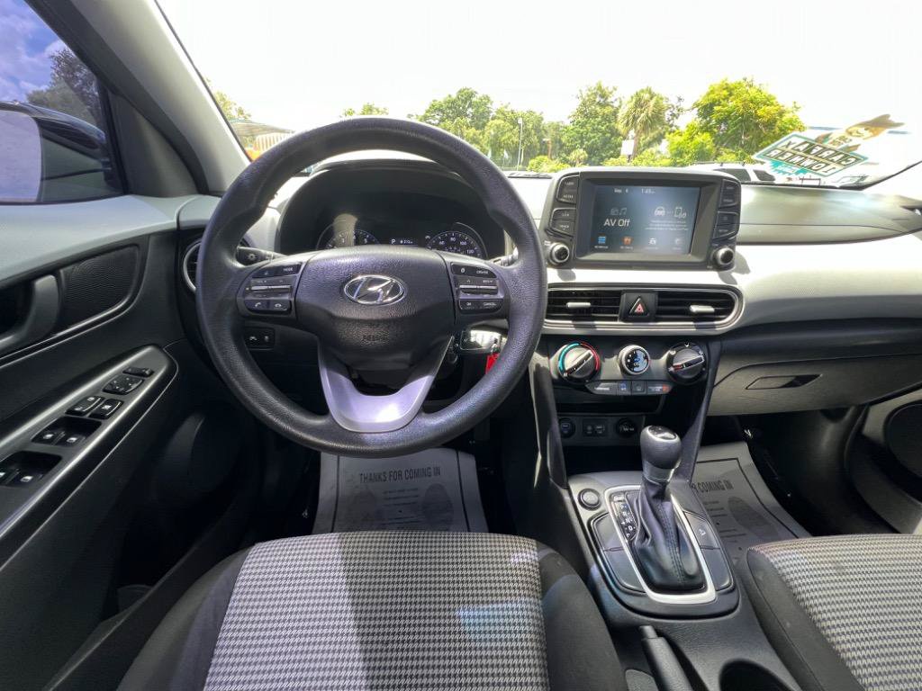 Used 2020 Hyundai Kona SE FWD image 12