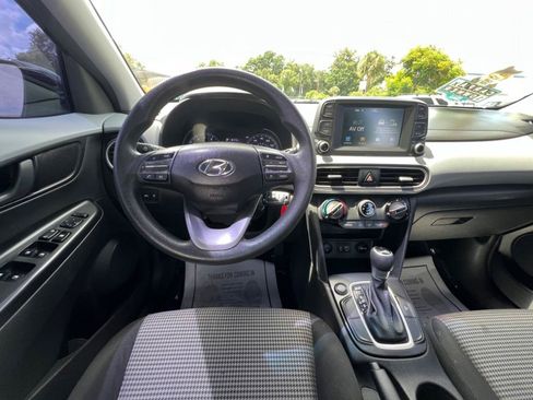 Used 2020 Hyundai Kona SE FWD image 12