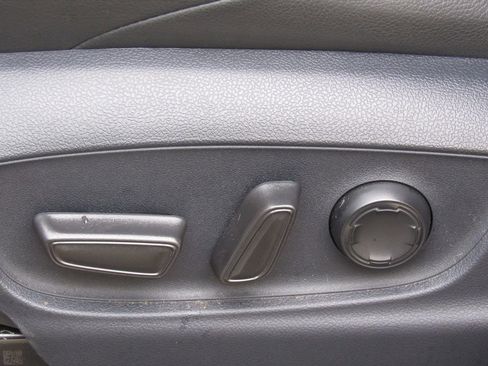 Certified 2024 Toyota Tacoma TRD Off-Road w/ TRD Off Road Premium Package image 16