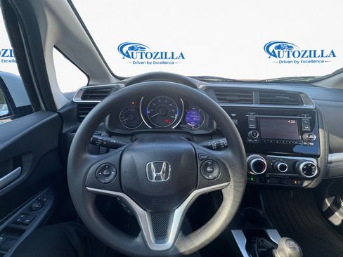 Used 2017 Honda Fit LX image 9