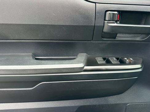 Used 2016 Toyota Tundra SR w/ Tow Package image 12