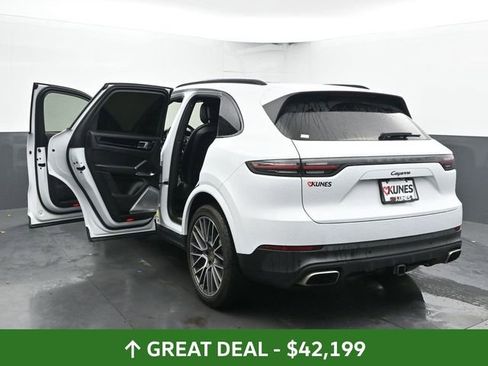 Used 2022 Porsche Cayenne image 57