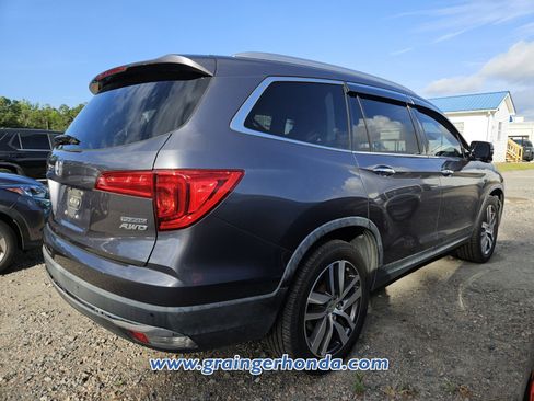 Used 2016 Honda Pilot Touring image 6