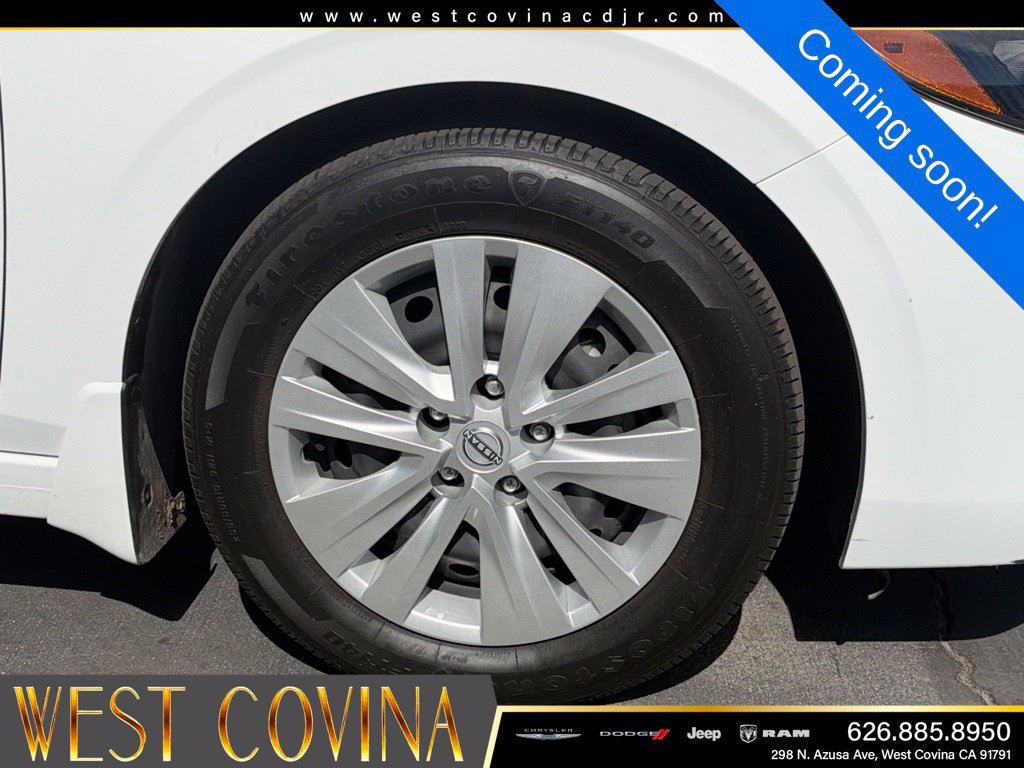 Used 2025 Nissan Sentra S FWD image 4
