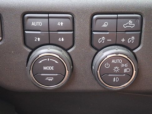 Used 2024 Chevrolet Silverado 1500 RST AWD/4WD image 25