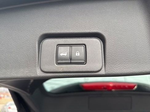 Certified 2023 Nissan Rogue SV w/ SV Premium Package image 23