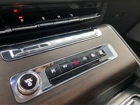 Used 2025 Lincoln Aviator Reserve w/ Equipment Group 201A image 41