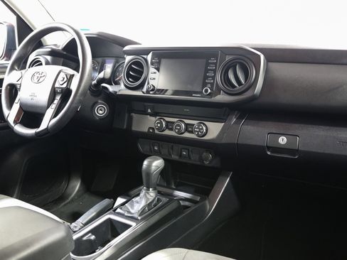 Used 2021 Toyota Tacoma SR image 18