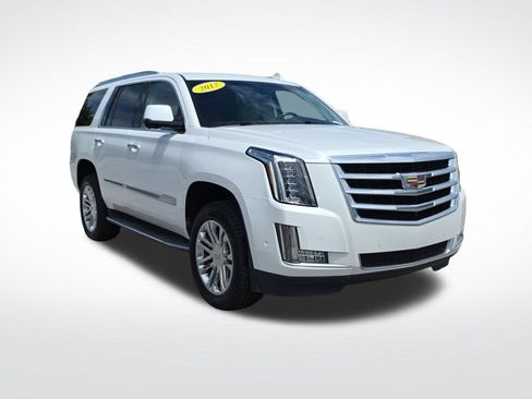 Used 2017 Cadillac Escalade 2WD image 8