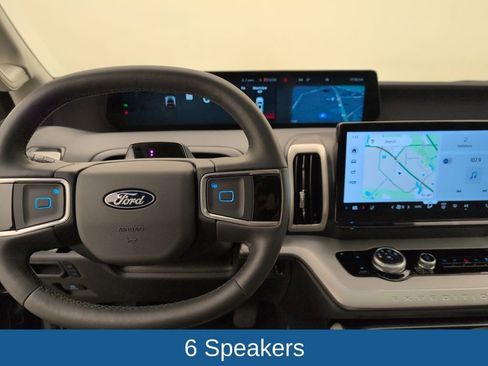 Used 2025 Ford Expedition Active image 28