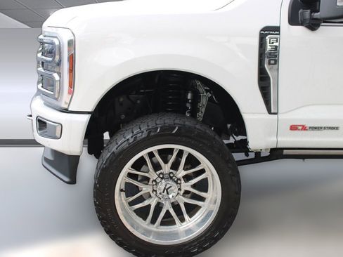 Used 2024 Ford F350 Platinum image 19