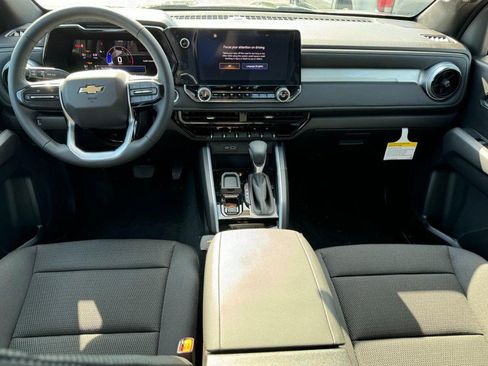New 2024 Chevrolet Colorado LT w/ LT Convenience Package image 6
