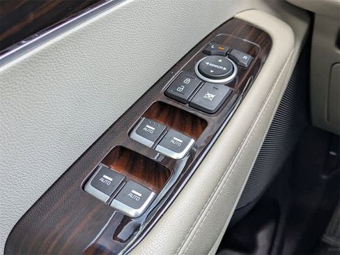 Used 2019 Kia Sorento LX w/ LX Convenience Package image 32