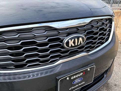 Used 2020 Kia Sorento S image 29