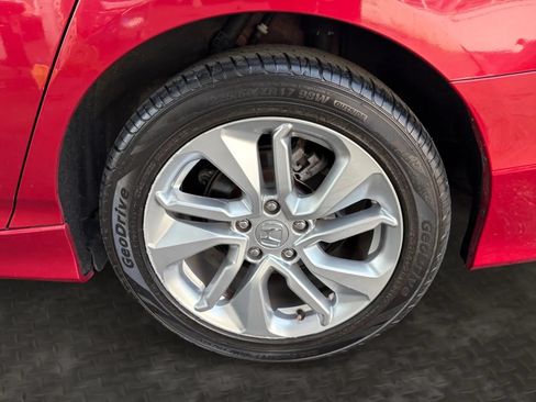 Used 2018 Honda Accord LX image 39