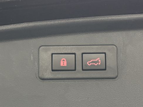 Used 2023 Subaru Outback Limited AWD/4WD image 14