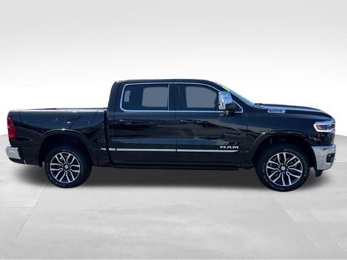 Used 2025 RAM 1500 Limited w/ Trailer Tow Group AWD/4WD image 9