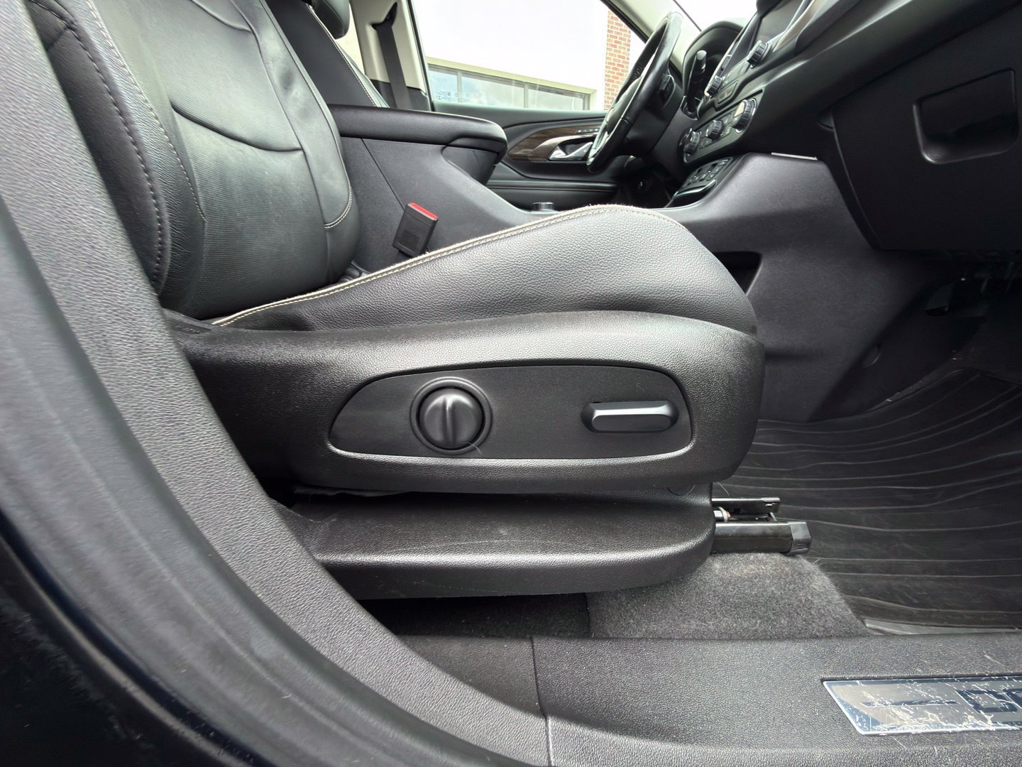 Used 2019 GMC Terrain Denali w/ LPO, 'HIT The Road' Package AWD/4WD image 49