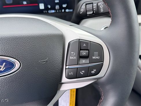 New 2026 Ford Explorer Active w/ Active Comfort Package image 15