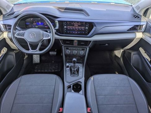 Certified 2022 Volkswagen Taos SE FWD image 15