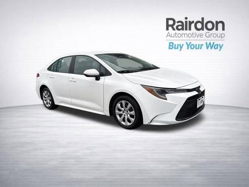 Used 2023 Toyota Corolla LE image 1