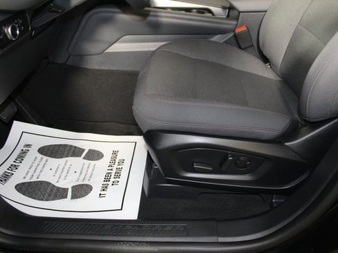 Certified 2025 Ford Explorer Active image 10