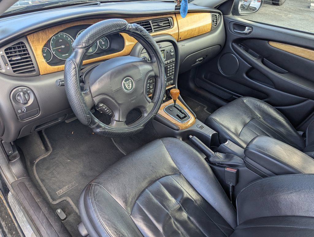 Used 2002 Jaguar X-TYPE 2.5 AWD/4WD image 23