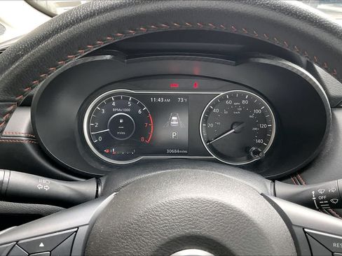 Used 2024 Nissan Versa SR FWD image 17