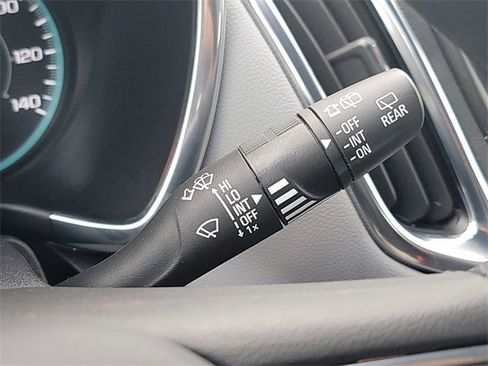 Certified 2023 Chevrolet Equinox LS w/ Driver Confidence II Package image 38